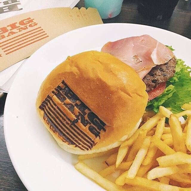 THE BURGERS TOKYO汉堡店推出的Bigbang主题系列汉堡咖啡