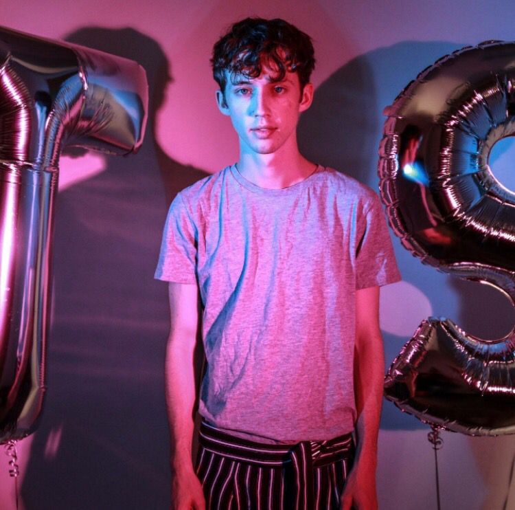 TROYE SIVAN 戳爷