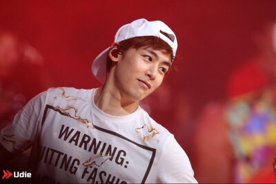 #Nichkhun##尼坤#【160806 JYP Nation D1】@2PMNichkhun 你里困宝宝今天甜化了啦 cr:logo