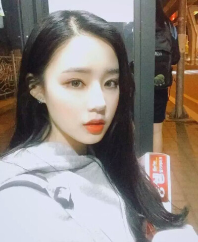 韩系女头 闺蜜头像 拿图留赞 喜欢关注