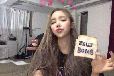 韩系女头 闺蜜头像 拿图留赞 喜欢关注