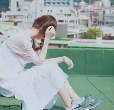 别认输毕竟天黑之后就是日出