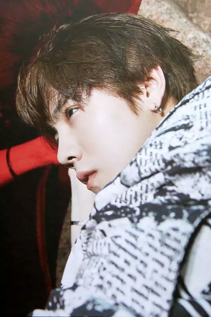 鹿晗 芭莎 实力撩妹 帅 国教鹿院长 傻狍’ 尚好的青春都是你 再遥远都跟随你 for 鹿晗。by荒野嫖客，