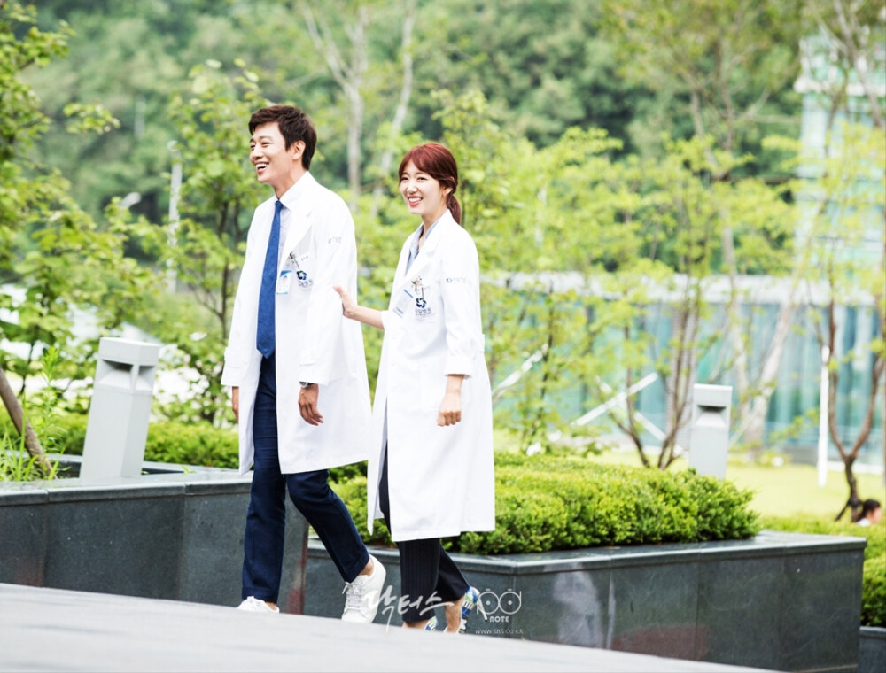 大小萌~#朴信惠女神# #金来沅# #Doctors#