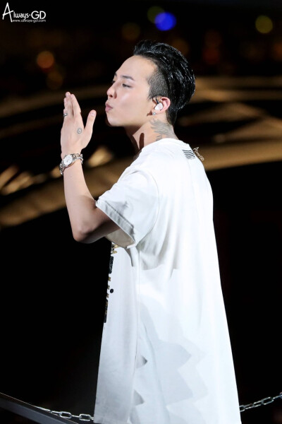 屋里BB！权志龙 东永裴 姜大成 崔胜铉 李昇炫！bigbang is everything！ cr:logo