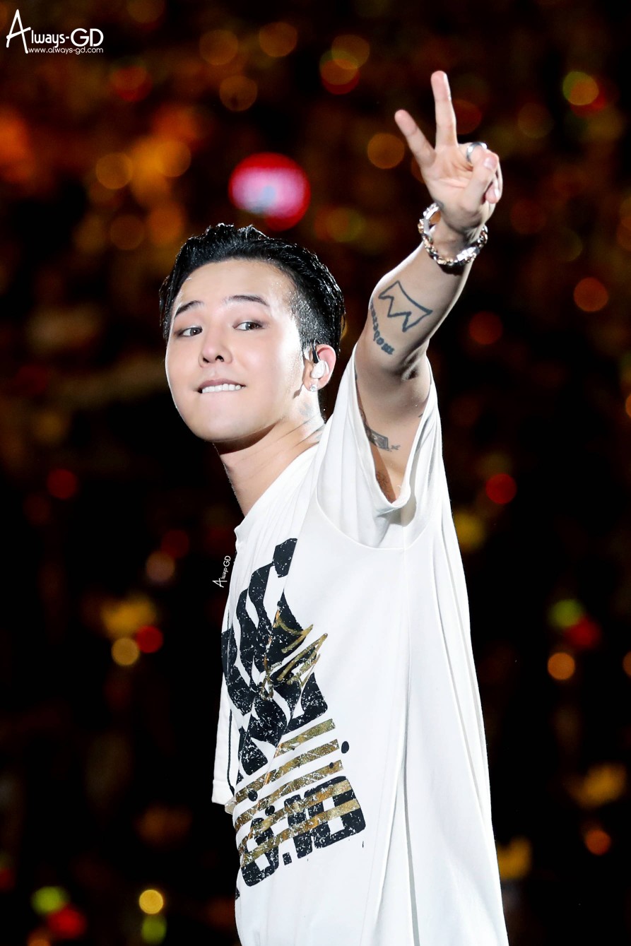 屋里BB！权志龙 东永裴 姜大成 崔胜铉 李昇炫！bigbang is everything！ cr:logo