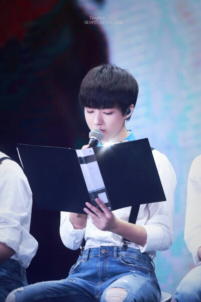 认真的宝宝最帅了！