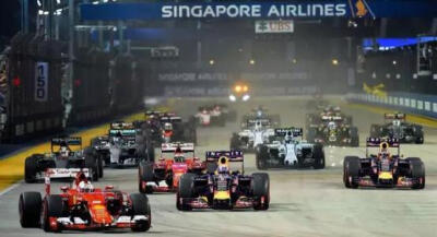 2016 F1新加坡大奖赛将在新加坡滨海湾公路赛道举行，赛道单圈长5.065公里，共有23个弯道，并以逆时针方向行进。新加坡街道赛道虽然弯道很多，但也有两条相对较长的直道，预计F1赛车的最高时速可达320公里。而在速度…