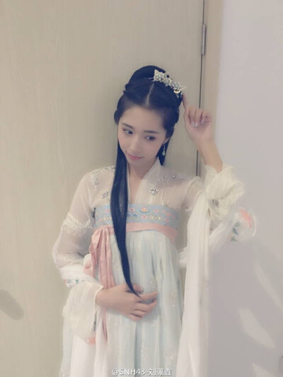 snh48 team HII 刘佩鑫 汉服 清辉阁 玉羽