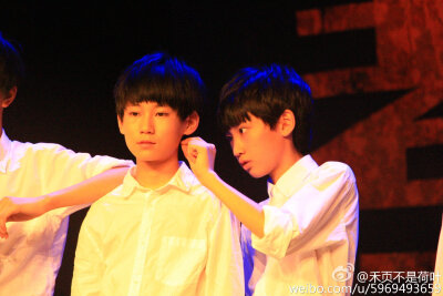 圖片 cr logo
TFBOYS 3周年