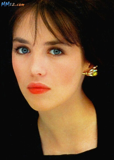 1955年6月27日出生于法国巴黎，法国著名女演员。