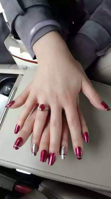 美甲 指甲 甲油膜 自己DIY 跳色