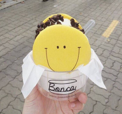 位于曼谷的 Bonca-Cookie Ice Cream 马卡龙冰淇淋