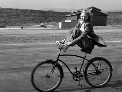 [愿有人不怕天黑和鬼，却惟独怕你皱眉❤❤曾经的你的确是这样，可是爱情这东西来得快去的也快，我实在也不能一辈子都活在记忆中，人生中最美好的四年，不后悔和你一起走过的点滴，但也是时候和过去说再见，也和你。