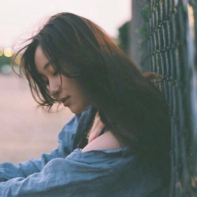 苏陌瑶の女头 抱图点赞 侵删