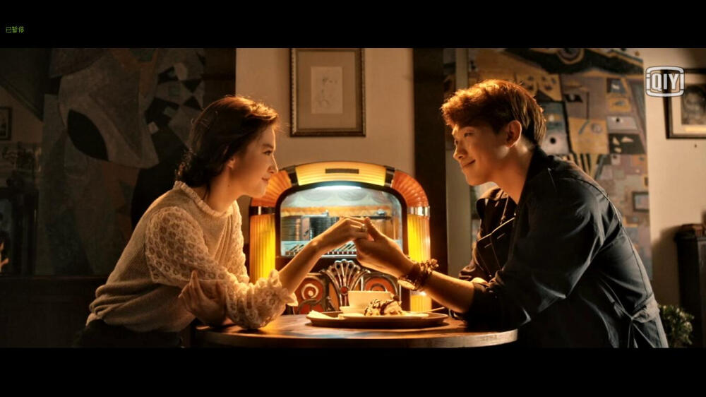 《露水红颜》 主演: 郑智薰 刘亦菲 虽然这部电影评分不怎么样 剧情也