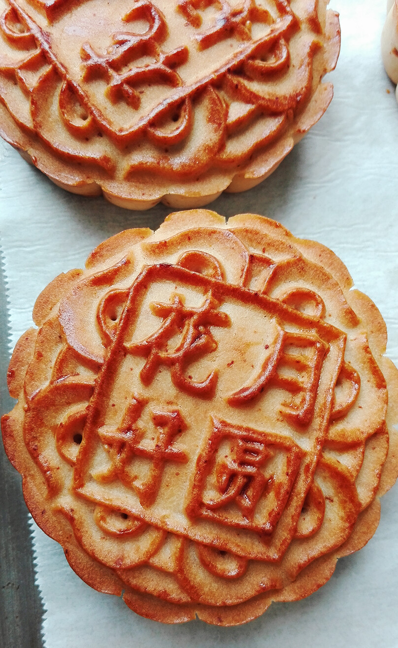 【姚瑶做月饼】月饼月饼圆圆，滚到天边吃饼干(^???^)