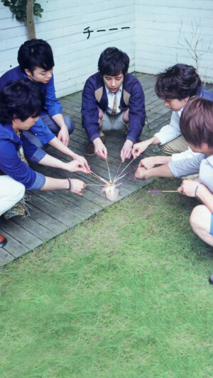 ARASHI