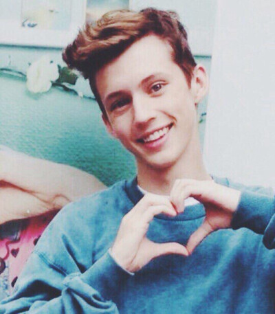 Troye Sivan 戳爷～luv u