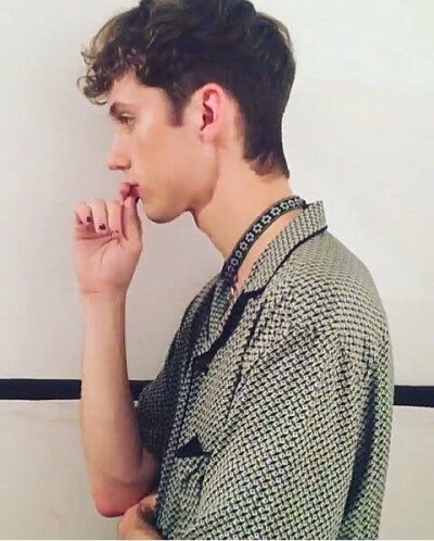 Troye Sivan 戳爷～ma bae