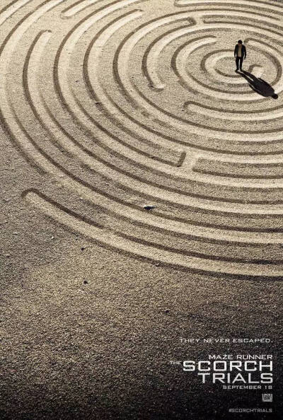 《移动迷宫2》概念海报
《移动迷宫2》野心勃勃地扩充自己的世界观，但结果好坏参半，动作场景戏抓人。——《完全电影》评