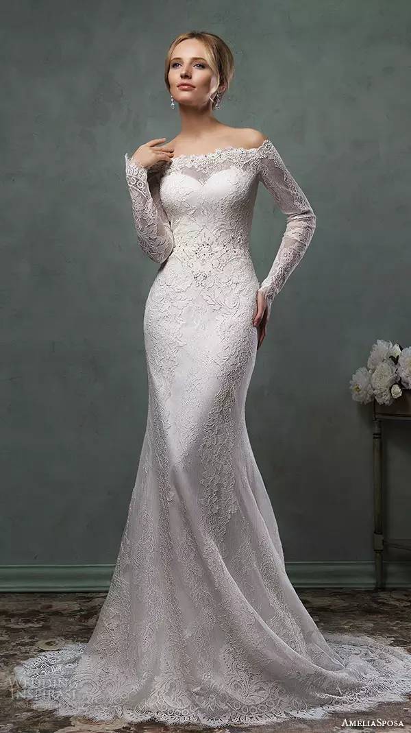 Amelia Sposa 2016 婚纱系列LookBook 新季设计延续了品牌永恒浪漫的主题，美丽的鱼尾设计、精致的蕾丝、香槟金的底衬，带给新娘们梦幻婚纱礼服～
