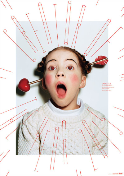 在这个日本设计师的海报里，福原爱打起乒乓球来超冷酷的