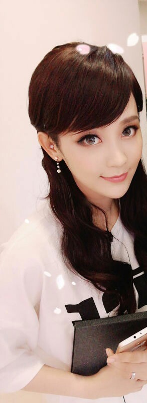 啊啊啊啊，帅萌美女神，毒药李颖✧٩(ˊωˋ*)و✧