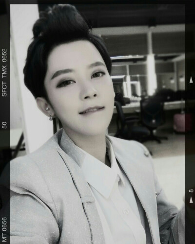 啊啊啊啊，帅萌美女神，毒药李颖✧٩(ˊωˋ*)و✧