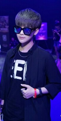 啊啊啊啊，帅萌美女神，毒药李颖✧٩(ˊωˋ*)و✧