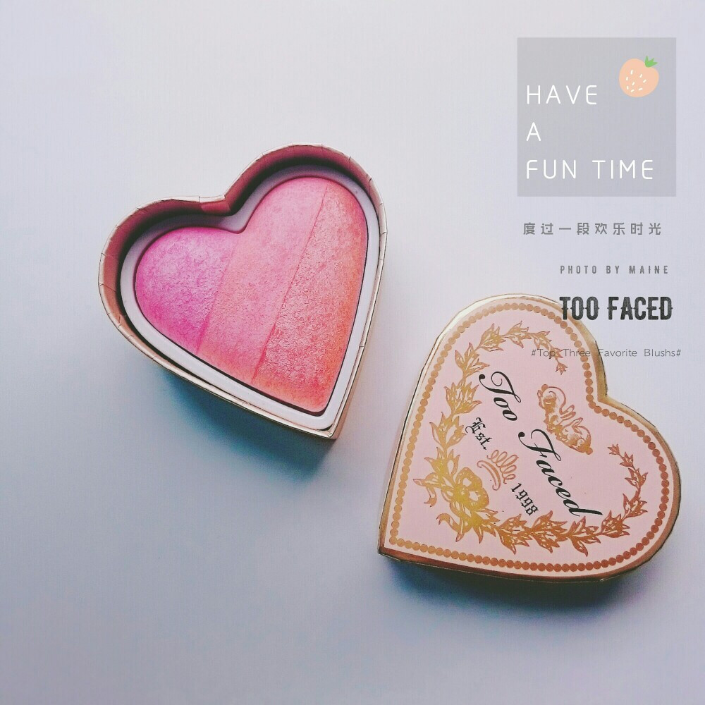 Too Faced Sweethearts Perfect Flush Blush
完美甜心桃心腮红 色号: Candy Glow
真爱腮红 Top 3 妥妥的有它 粉质很有日系的感觉 很细 但不会飞粉 3个颜色可以单用 混用也很美 不是特别显色 适合叠擦. 每个颜色都很少女 不得不说 Too faced 太懂女孩的心了 腮红带珠光 上脸后就像是皮肤透出来的光泽一样 天生好皮既视感 大爱(*๓´╰╯`๓)♡ 我就算用了其他腮红也会用它再叠擦一层. BTW, 这个腮红有5.5g 传家宝系列的 性价比超高 身边用过的人 没有说不好的 真心推荐!