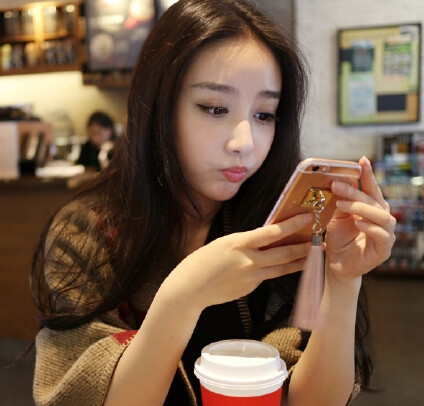 森系°可爱°韩范°背影°黑白°小清新°侧面°霸气°意境°半身
各种美腻女生头像°
【望喜欢】