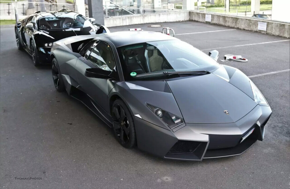 Lamborghini Reventon 【雷文顿】大牛♚↣雷神⚡◢超跑，贵族，◢跑车◢街拍，原创，生活，◢意境 ，壁纸，锁屏，酷炫，流行，◢侵删↣ ...♛by.艾莉薇儿*