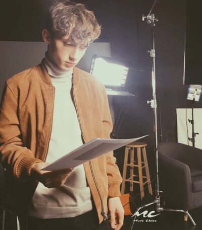 Troye Siven 戳爷