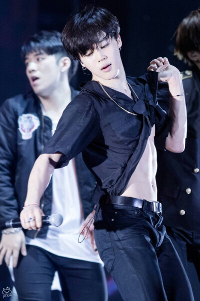 JIMIN(Park Ji Min)
#朴智旻#jinmin#
#花样年华youngforever#bts⭐ #bangtanboys
