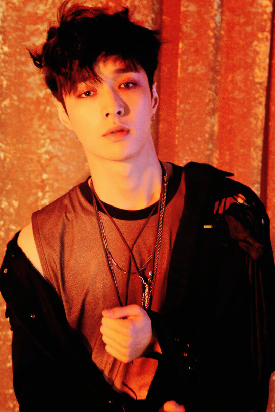 张艺兴.EXO.LAY