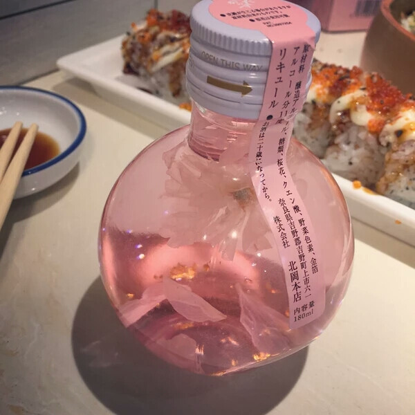 灯泡樱花酒