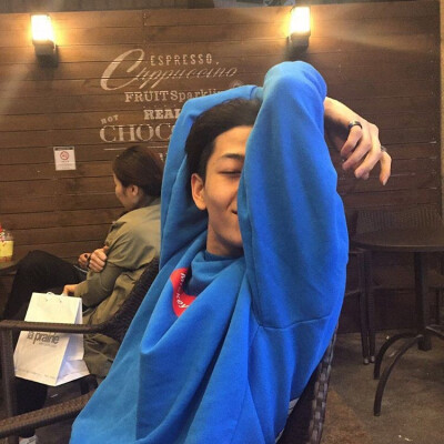 二呆辞 男生头像 韩/中 男头 CHEN CI
