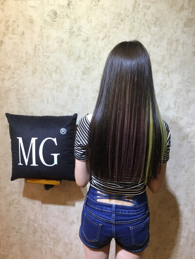 MG中式CS风格 MG安森 MG 安森 隐形接发 无痕接发✅༄ᎷᏩ༅隐形接发特点 1⃣可以扎马尾，普通接发扎会露出来 2⃣不会打结，普通接发打结很严重。 3⃣不会掉自己头发，普通接发拆时候会掉很多自己的…