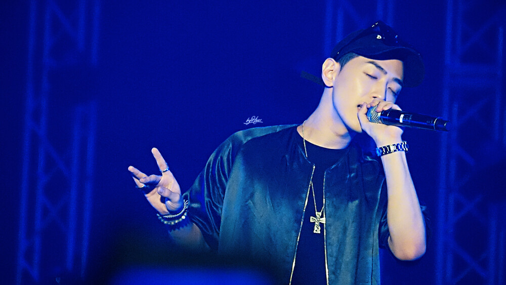 Gray 20160819 SMTM5 首尔公演饭拍 cr：byhiver.