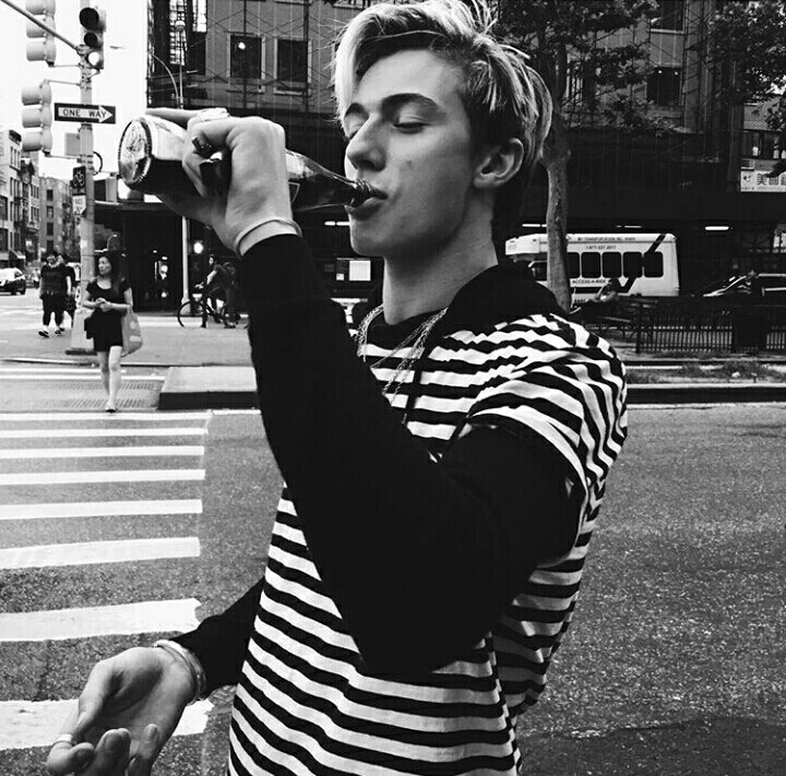 Lucky Blue Smith 欧美男头