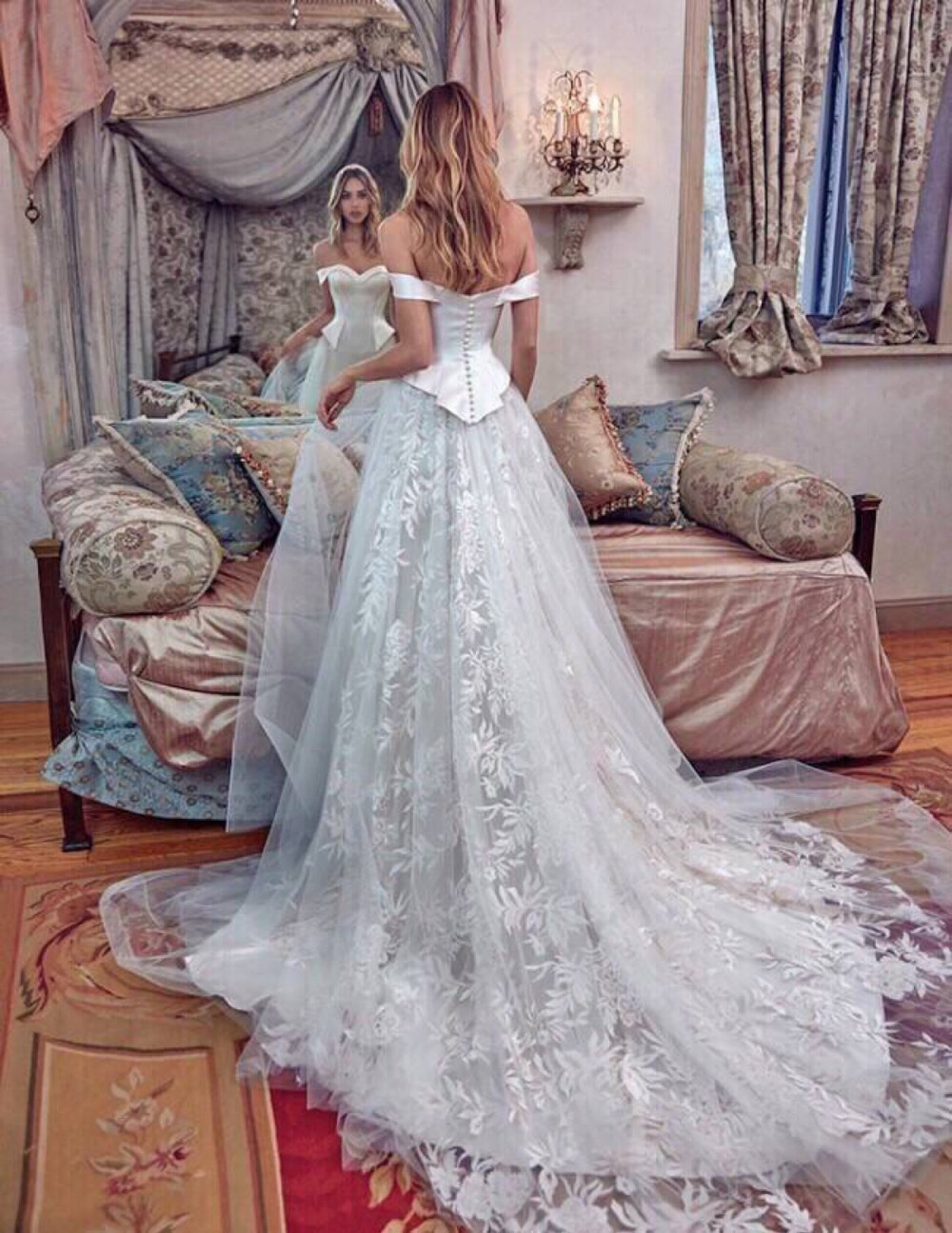 Galia Lahav