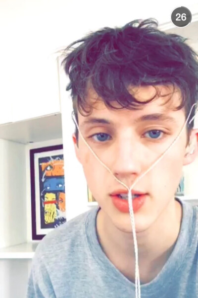 Troye Siven 戳爷