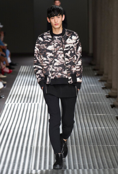 【金泰焕】NEIL BARRETT SS 2015 MILAN