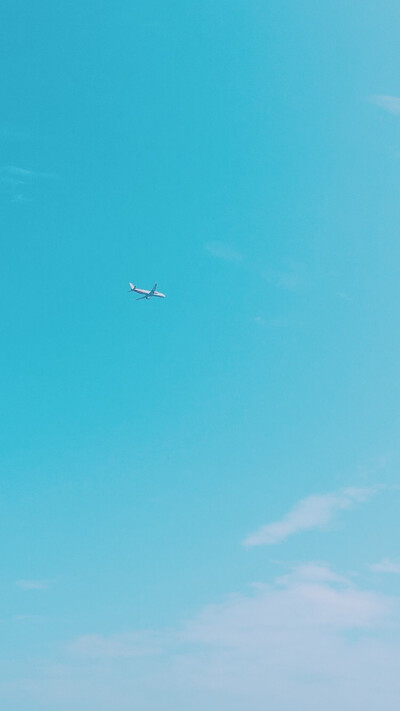 济州岛的飞机都飞的很低，所以可以拍下这么美丽的画面。