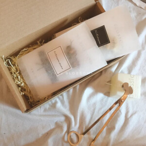 【XJ BLOSSOM 】贺卡淘宝店已经上新啦扫码教师节 生日 表白 选一张美美的贺卡 表达最真挚的情感 