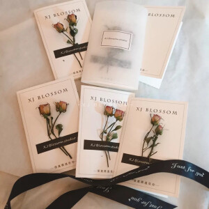 【XJ BLOSSOM 】贺卡淘宝店已经上新啦扫码教师节 生日 表白 选一张美美的贺卡 表达最真挚的情感 