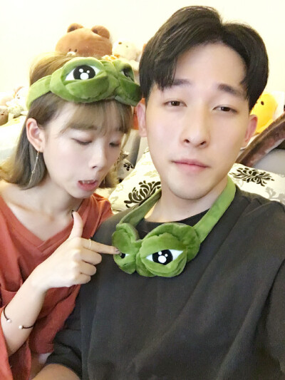 韩国情侣头 潮头像 韩系 情侣头像 ——兜兜里有糖77
