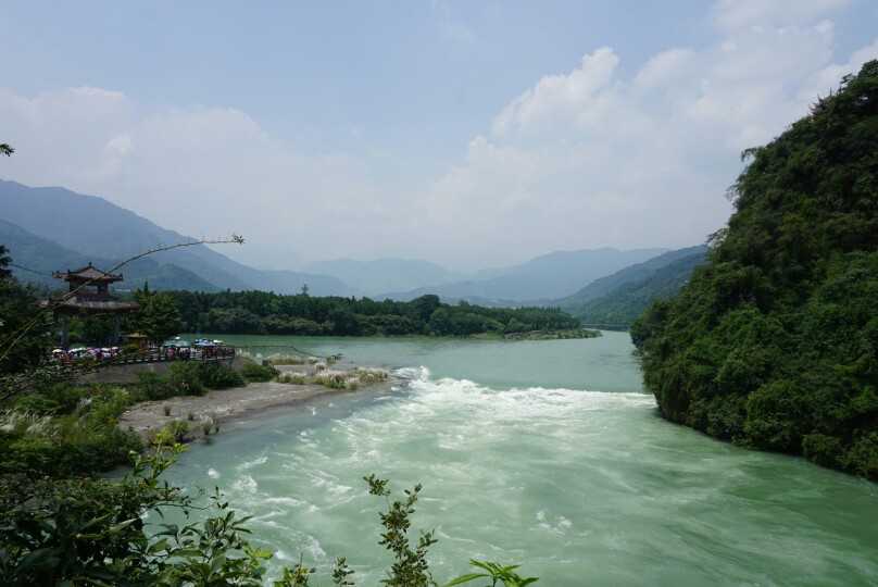 拜水都江堰 问道青城山.