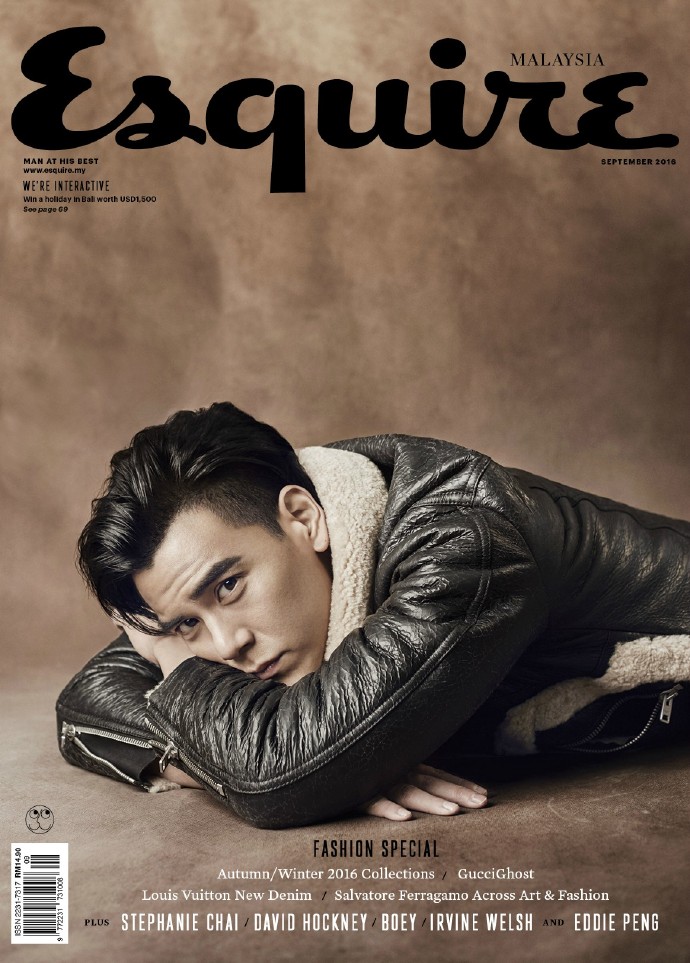 #彭于晏# 换个角度看世界。《Esquire》马来西亚版9月刊，请期待。